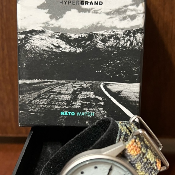 New boys Star Wars digital watch - Picture 3 of 3